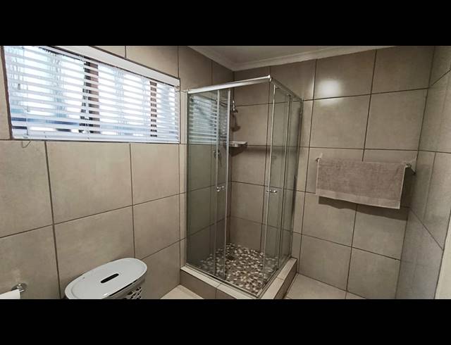 1 BEDROOM APARTMENT TO LET IN ERASMUSRAND